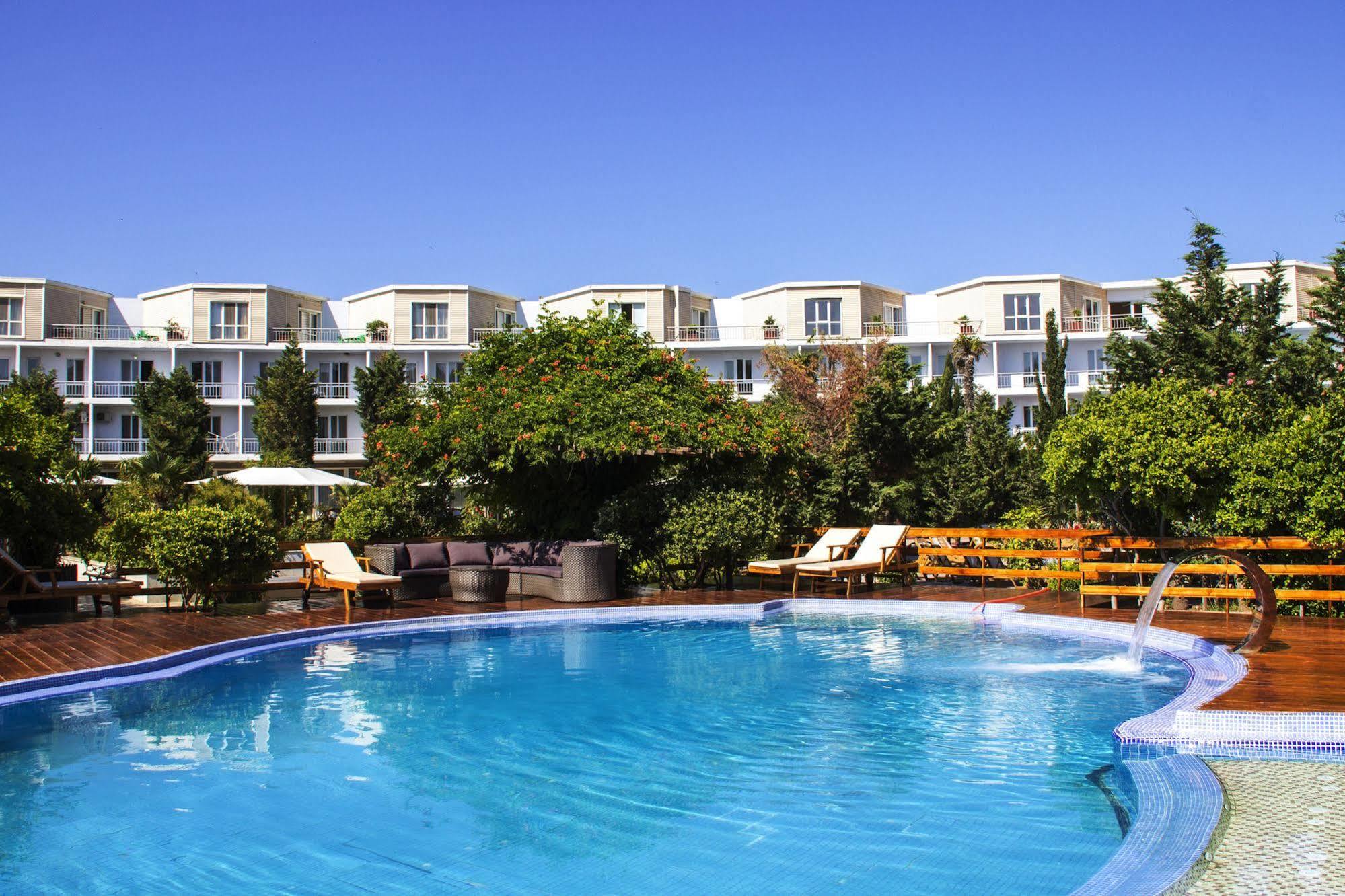 Af Hotel Aqua Park Family Resort Complex Новхани Екстериор снимка