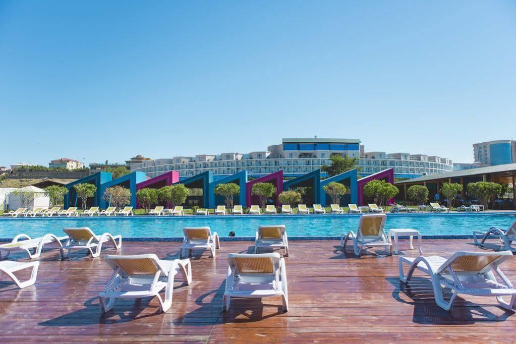 Af Hotel Aqua Park Family Resort Complex Новхани Екстериор снимка