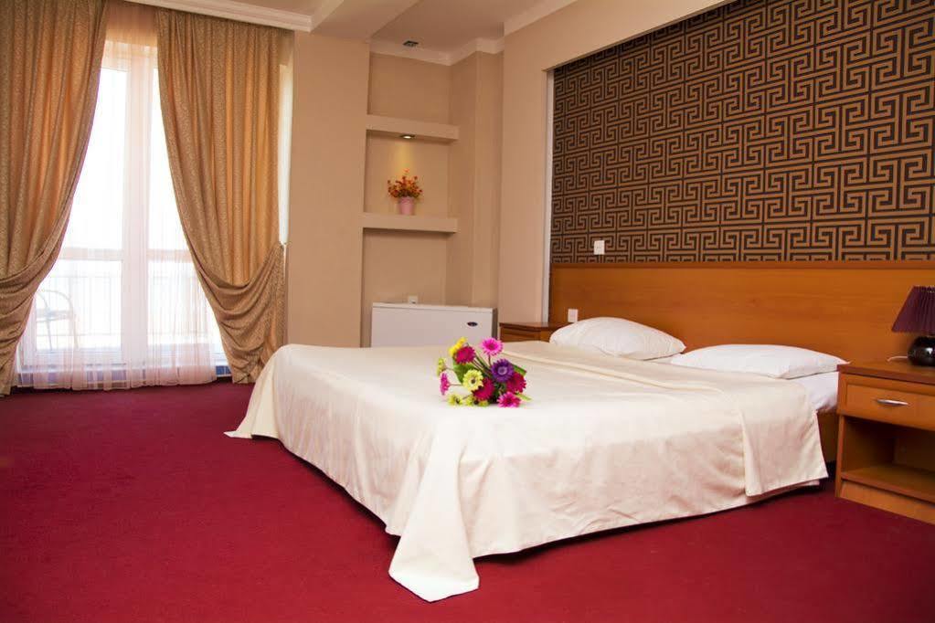 Af Hotel Aqua Park Family Resort Complex Новхани Екстериор снимка